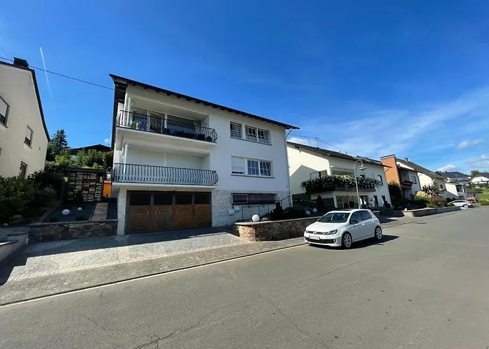 Moderne Ferienwohnung Zur Schlosshoehe